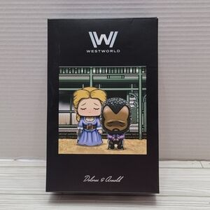 Lootcrate Dolores Arnold West World Action Figures Set Opened Box